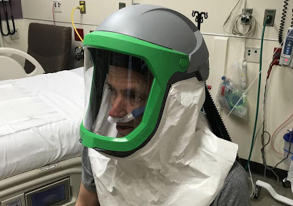 helmet designed to contain COVID-19 virus